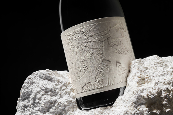 你见过从石头中诞生的葡萄酒包装设计吗？